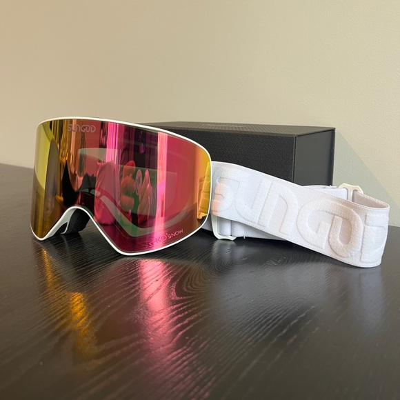 SunGod Vanguard Unisex Snow Goggle w/ Extra Lens - Picture 1 of 3
